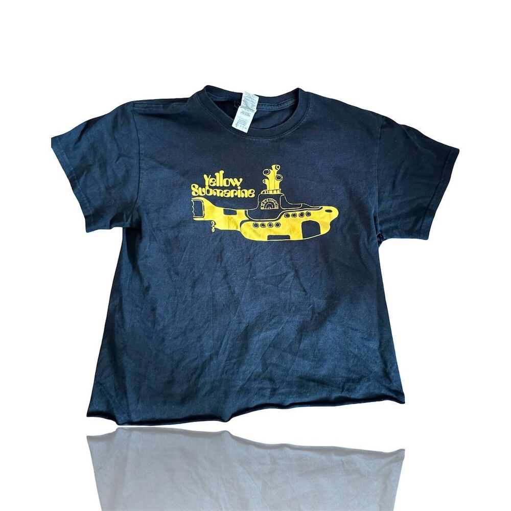 The Beatles Yellow Submarine Graphic Tee: Cropped Small: Heavy Wear